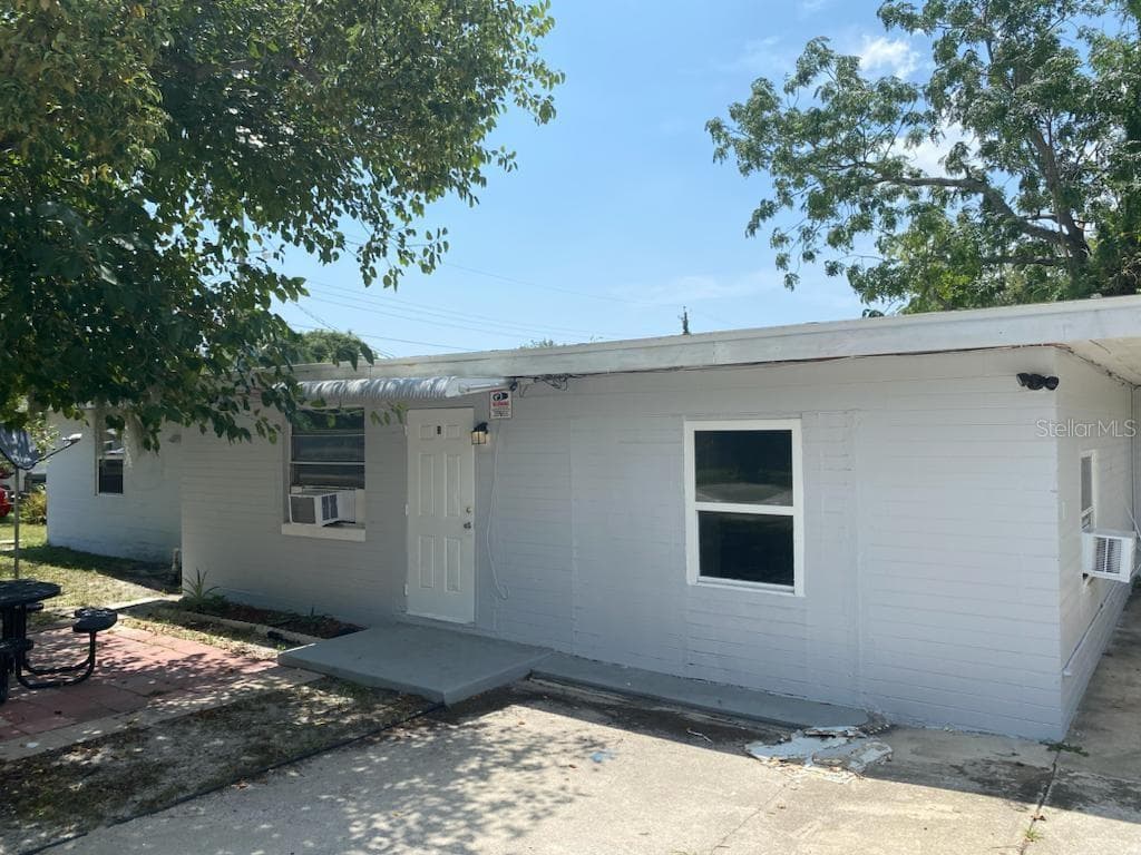 552 FAIRMOUNT ROAD