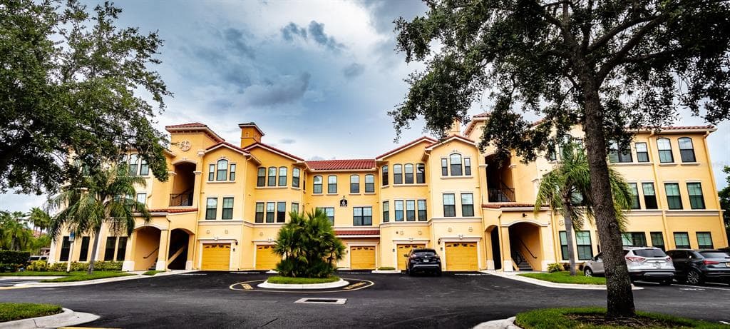 2724 VIA MURANO UNIT 632 CLEARWATER, FL 33764