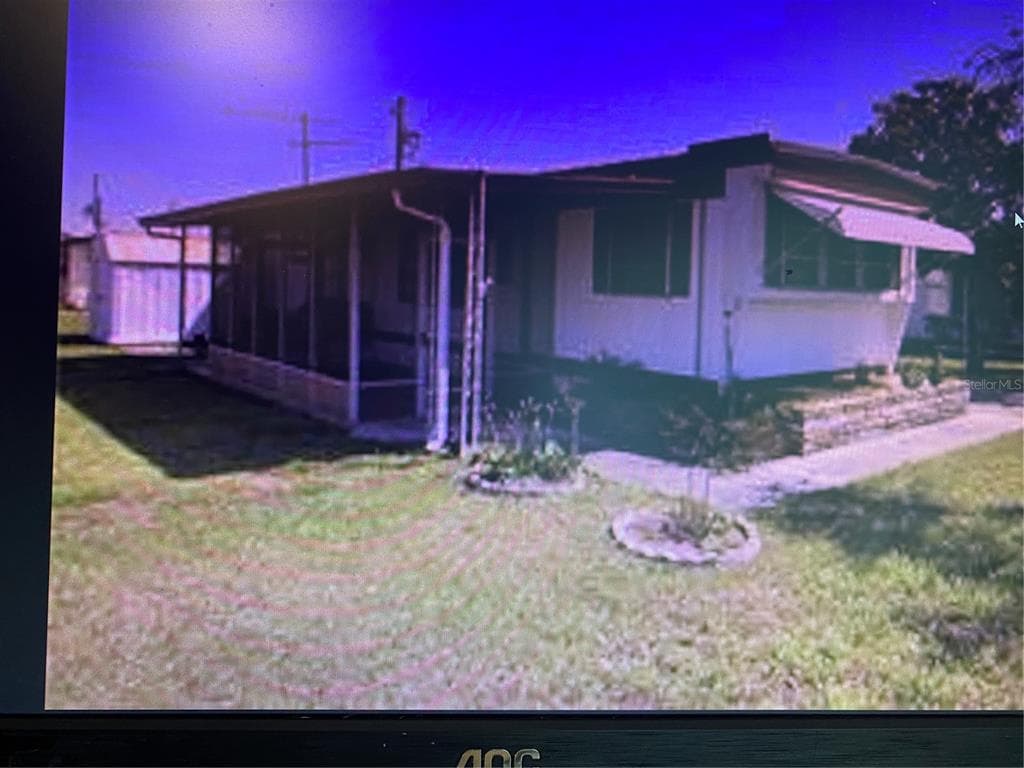 37031 LOIS AVENUE ZEPHYRHILLS, FL 33542