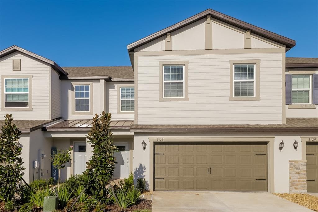 2123 CERULEAN SKY WAY LUTZ, FL 33558