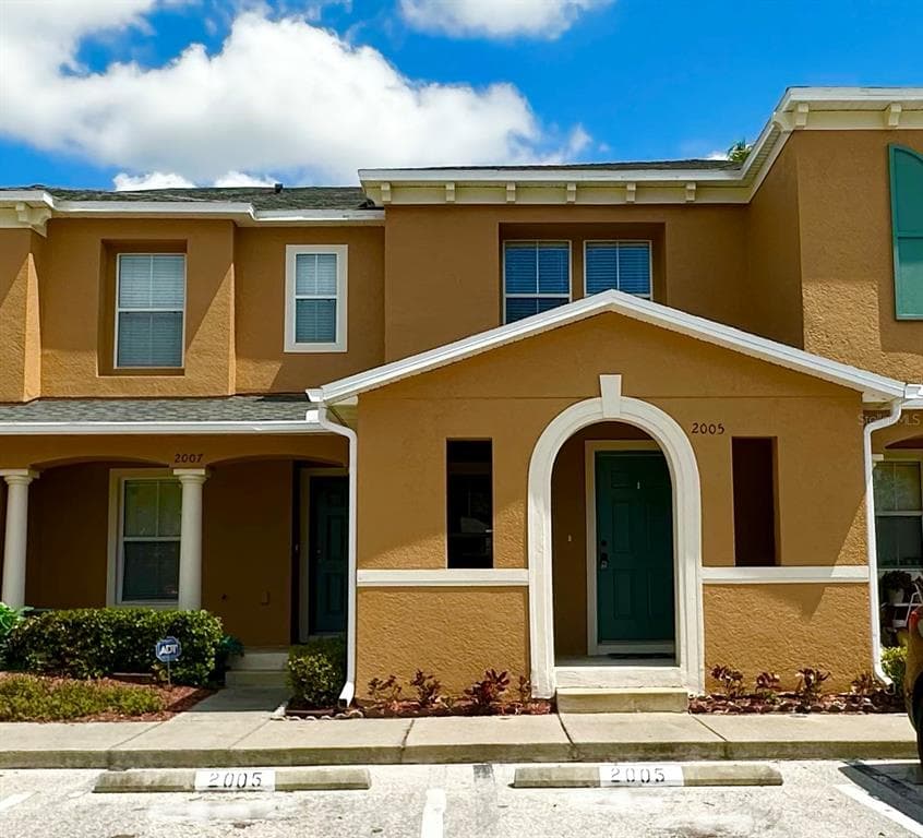 2005 SEARAY SHORE DRIVE