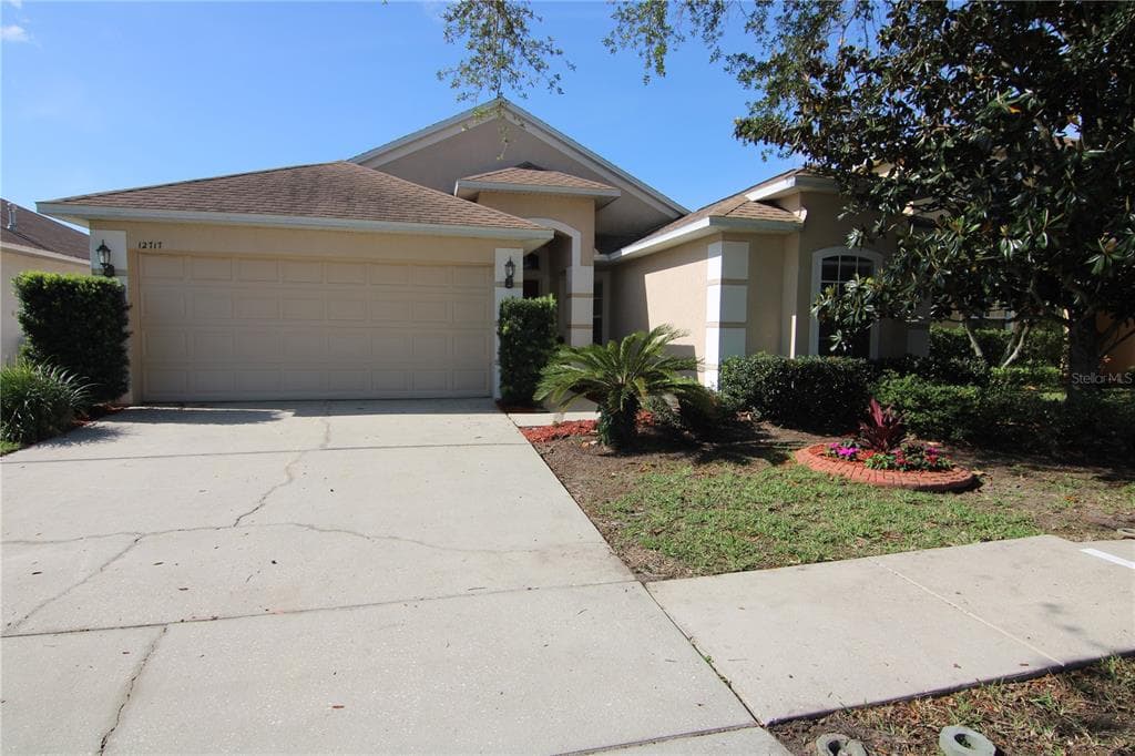 12717 STANDBRIDGE DRIVE RIVERVIEW, FL 33579
