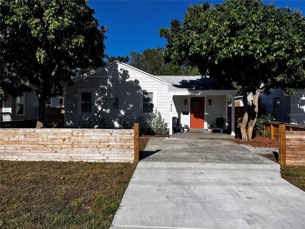1420 25TH STREET N ST PETERSBURG, FL 33713