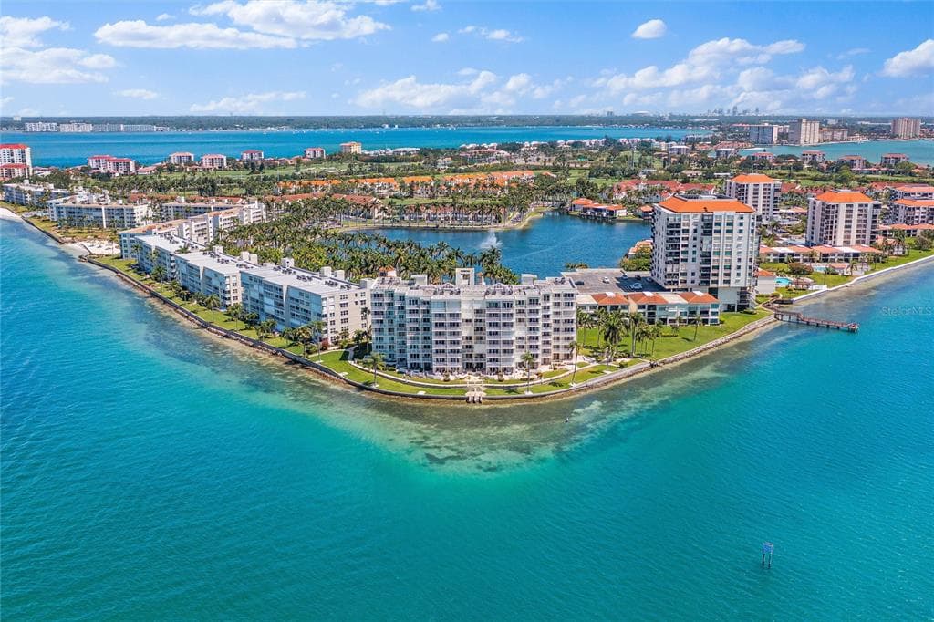 6105 BAHIA DEL MAR CIRCLE UNIT 386