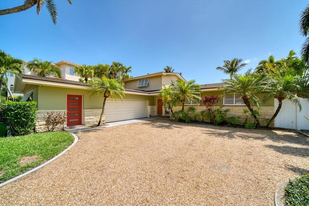 4555 PLAZA WAY ST PETE BEACH, FL 33706