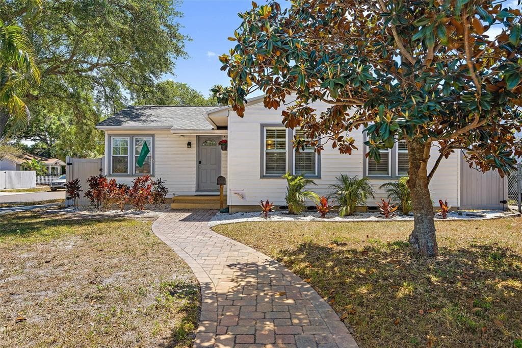 2700 4TH AVENUE N ST PETERSBURG, FL 33713