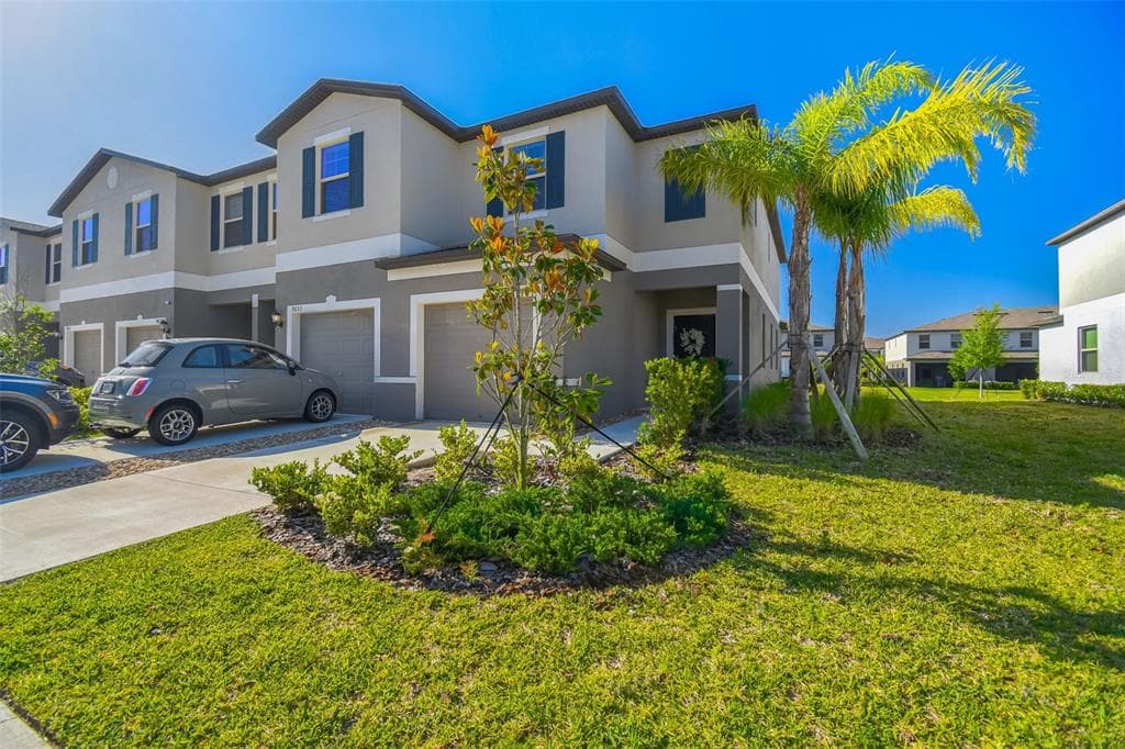 9651 PEMBROOKE PINES DRIVE