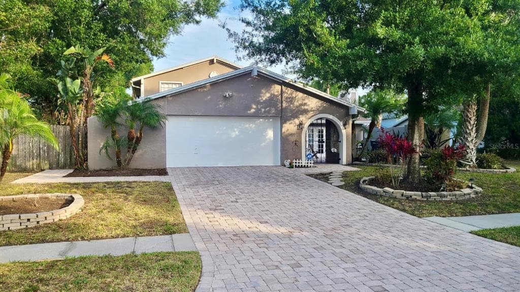 15625 GARDENSIDE LANE TAMPA, FL 33624