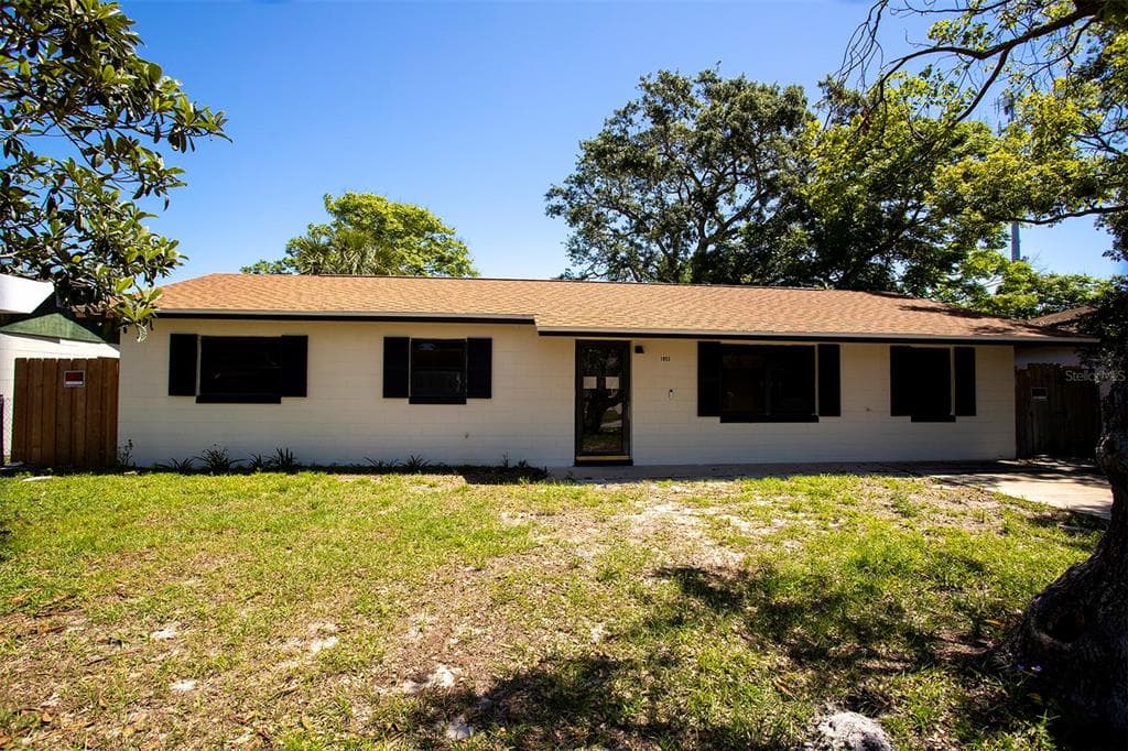 1953 LINDA AVENUE