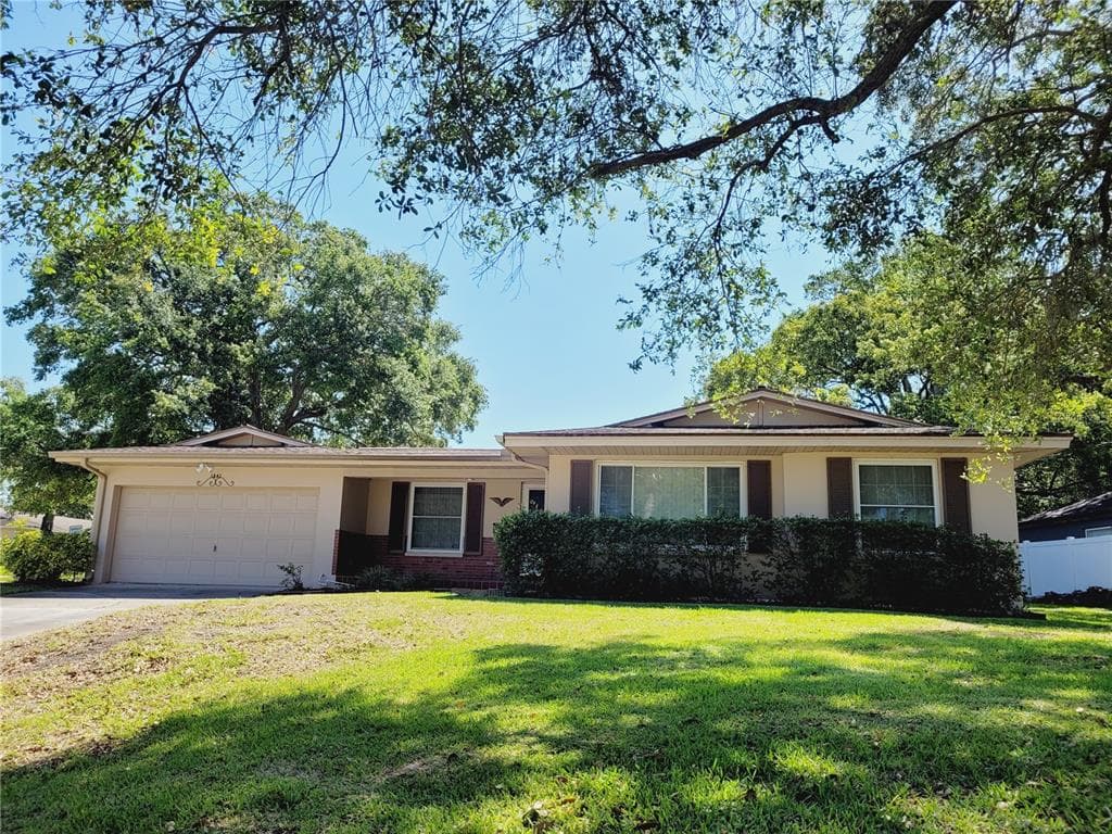 1341 YULEE DRIVE