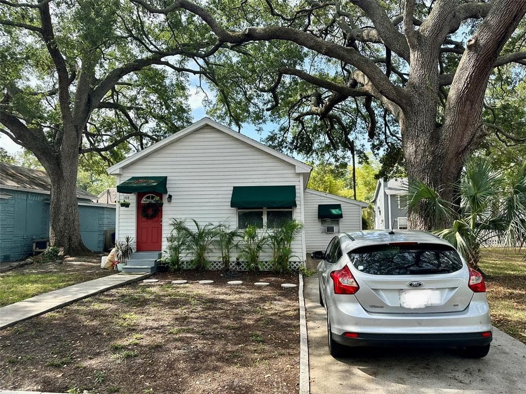 310 21ST AVENUE S ST PETERSBURG, FL 33705