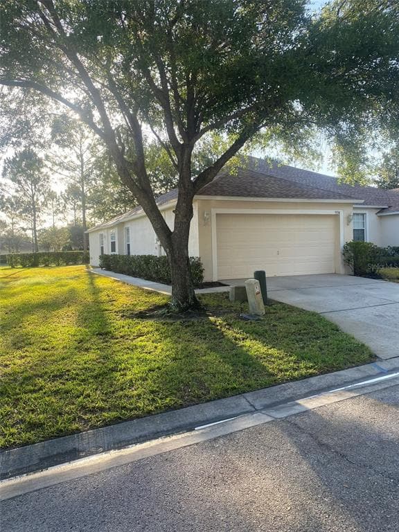 5534 AUTUMN SHIRE DR ZEPHYRHILLS, FL 33541