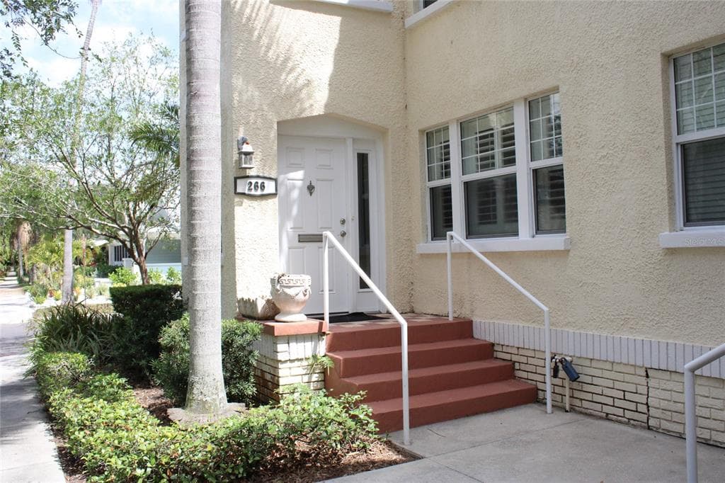 266 15TH AVENUE NE UNIT 266