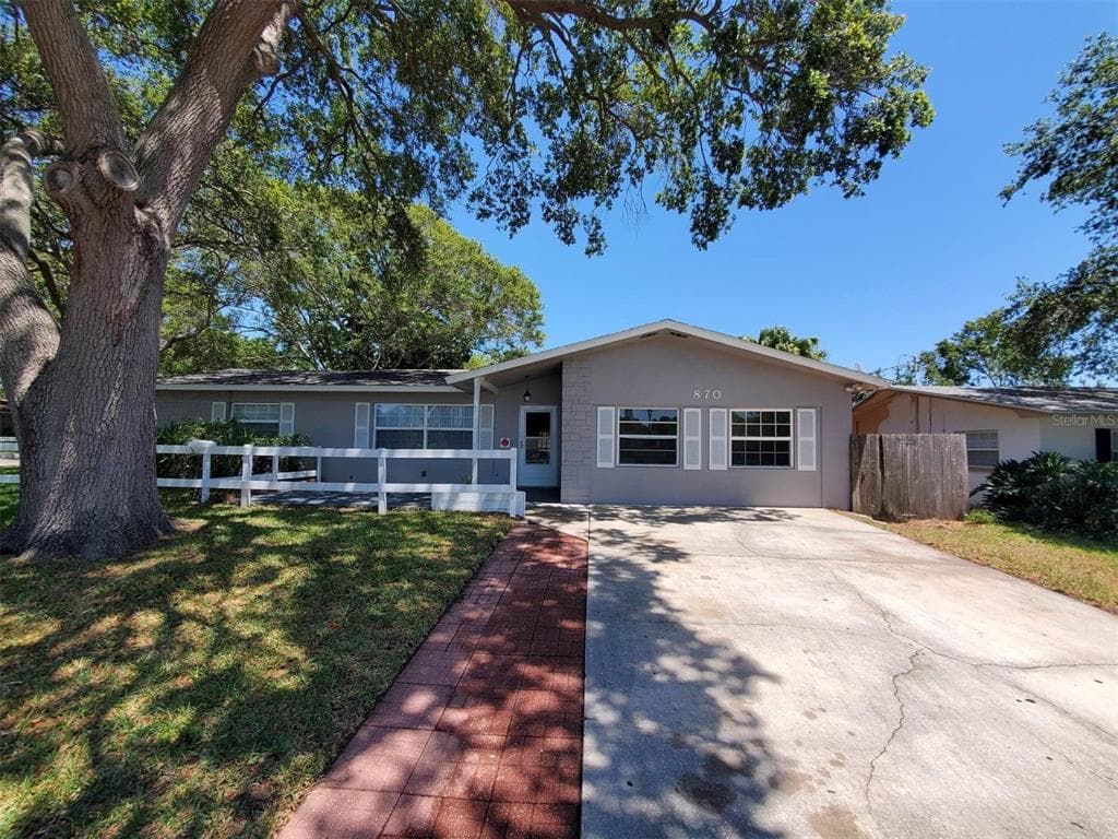 870 7TH AVENUE NE LARGO, FL 33770
