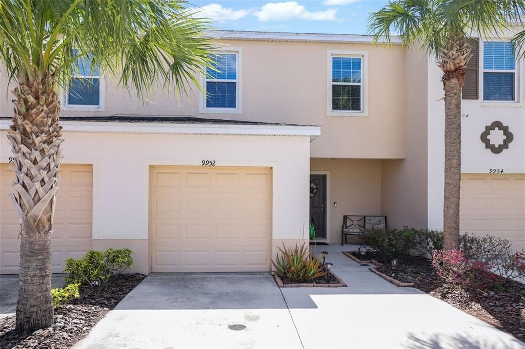 9952 HOUND CHASE DRIVE GIBSONTON, FL 33534
