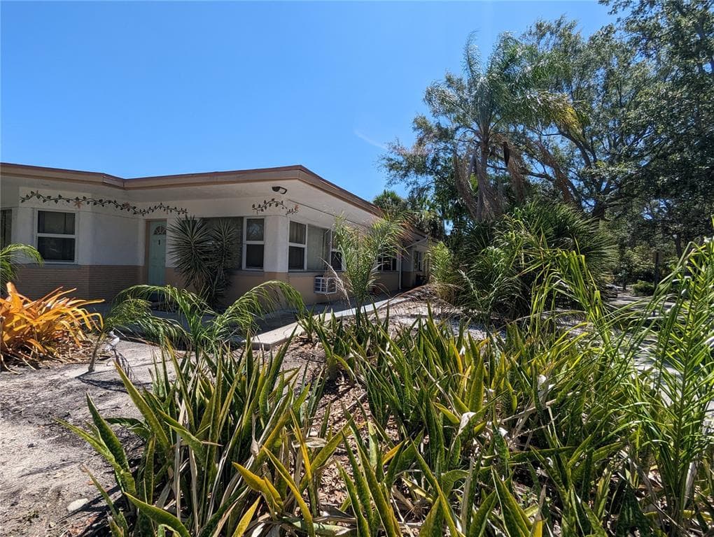 901 3RD STREET N UNIT 14 ST PETERSBURG, FL 33701