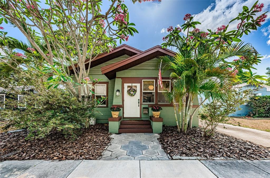 2019 10TH STREET N ST PETERSBURG, FL 33704