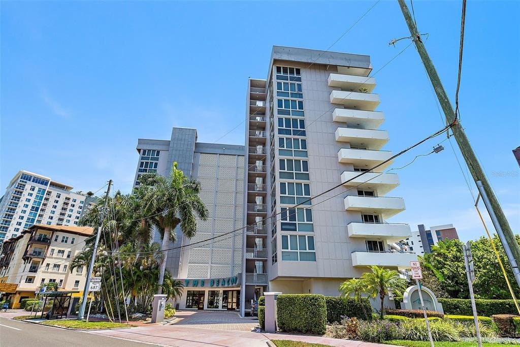 470 3RD STREET S UNIT 206