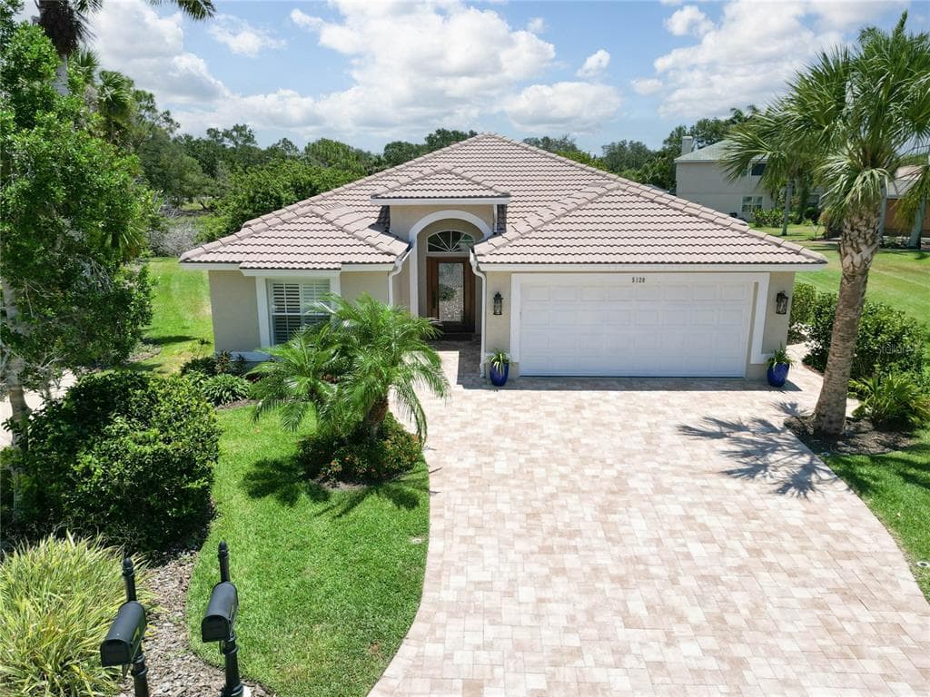 5120 GLADE FERN COURT SARASOTA, FL 34238