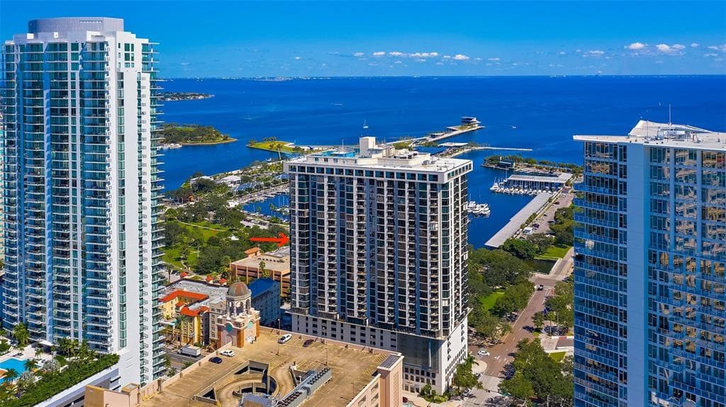 1 BEACH DRIVE SE UNIT 1714 ST PETERSBURG, FL 33701