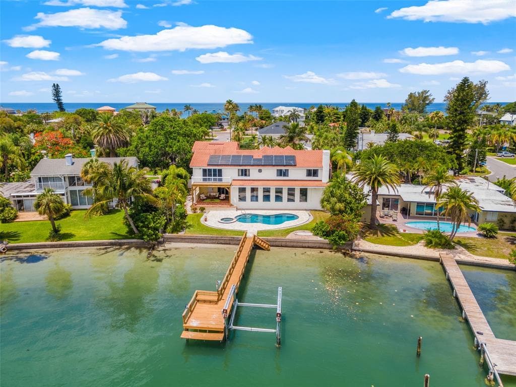 301 HARBOR DRIVE