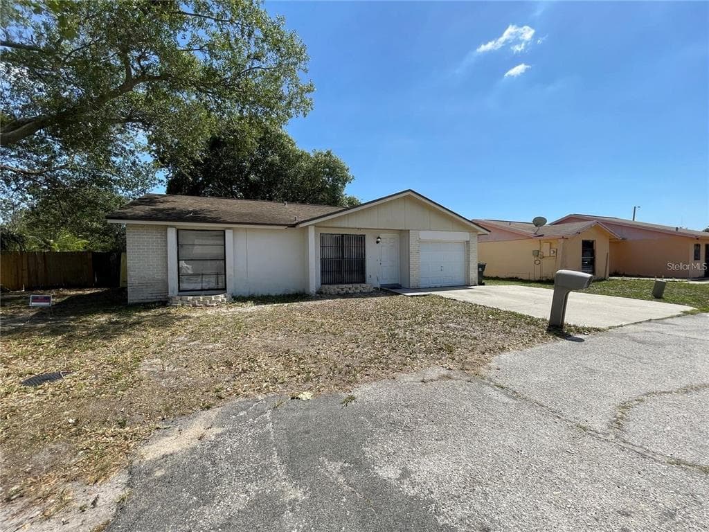 9404 HILLPORT COURT TAMPA, FL 33615