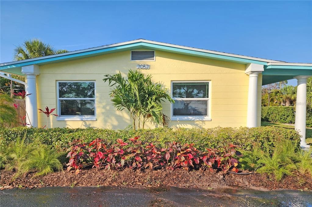 7057 SUNSET DRIVE S SOUTH PASADENA, FL 33707