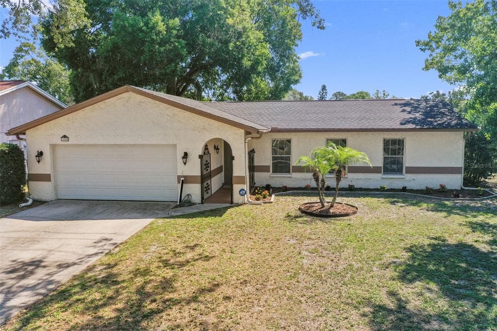 13925 CHERRY DALE LANE TAMPA, FL 33618