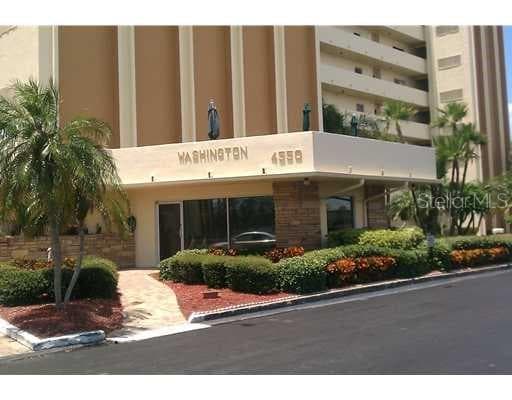 4550 COVE CIRCLE UNIT 104 ST PETERSBURG, FL 33708