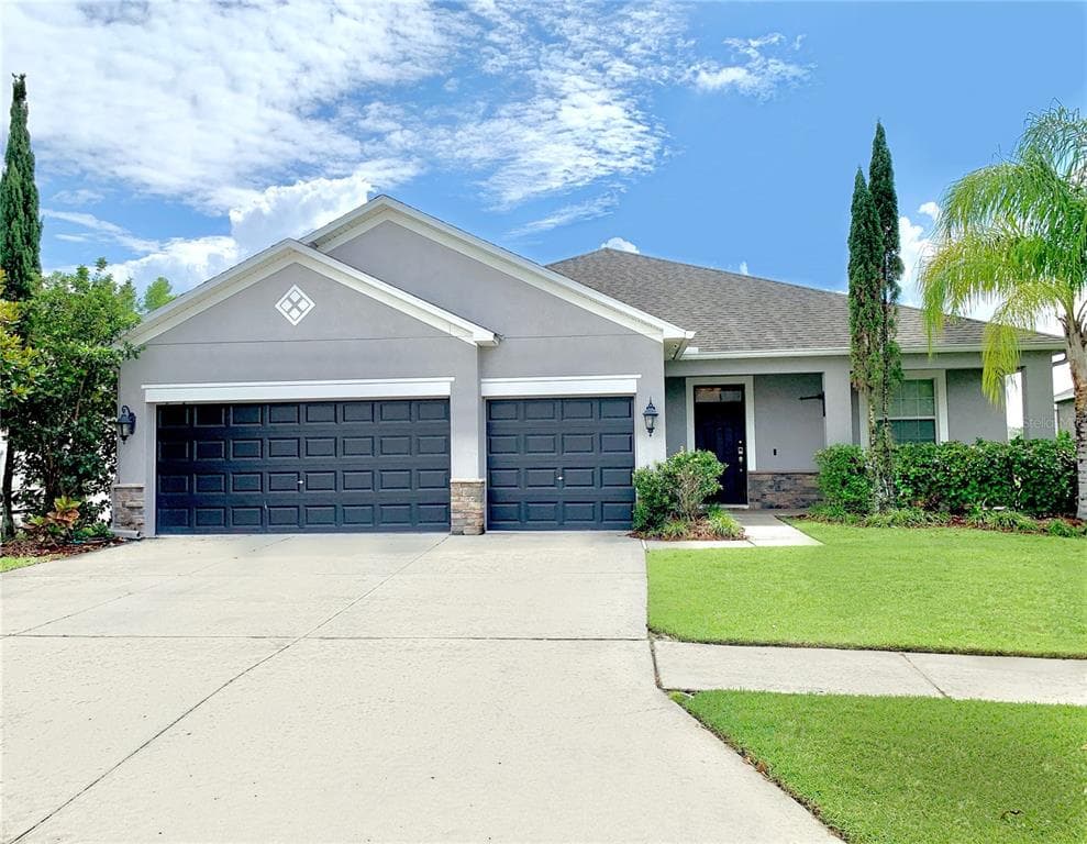 18550 MILTON KEYNES COURT LAND O LAKES, FL 34638
