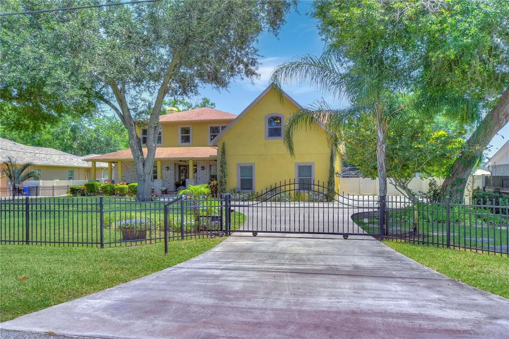 11909 LAKE RIDGE ROAD
