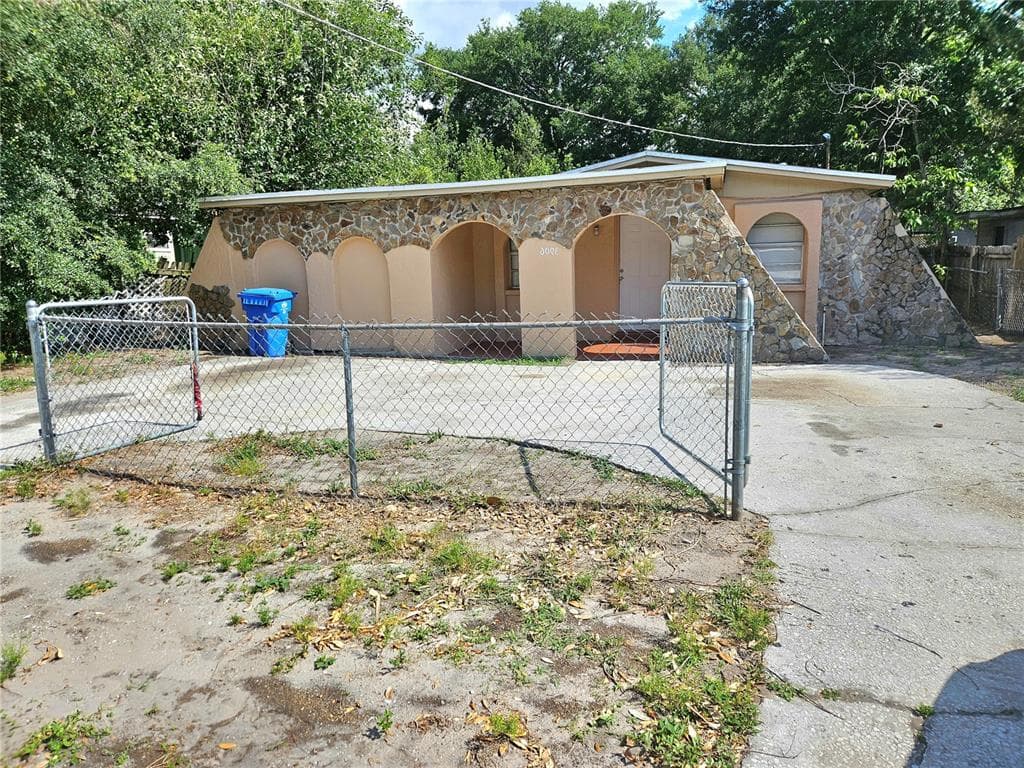 3906 E POWHATAN AVENUE