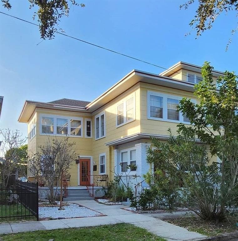 628 5TH STREET N UNIT 1 ST PETERSBURG, FL 33701