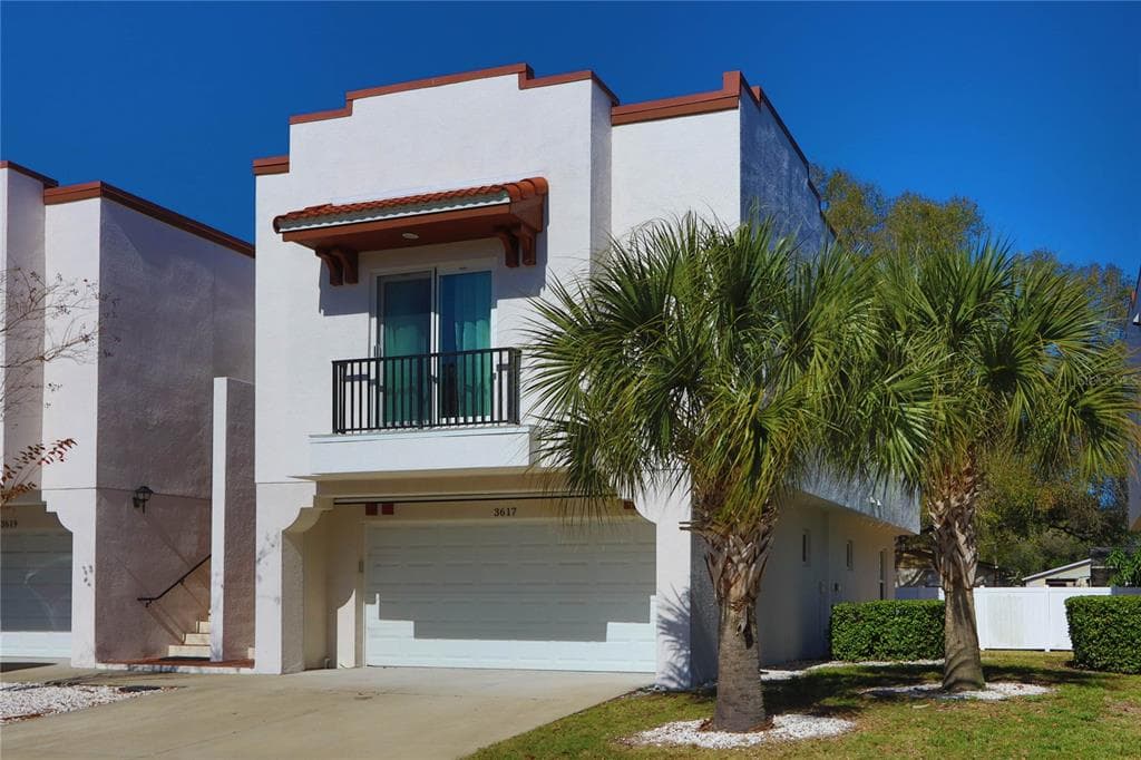 3617 BAY HEIGHTS WAY TAMPA, FL 33611
