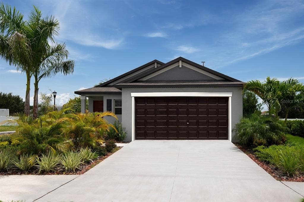 36495 SMITHFIELD LANE ZEPHYRHILLS, FL 33541