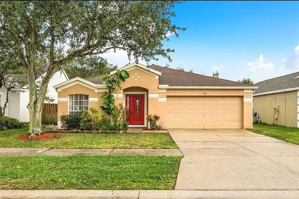 913 SUMMER BREEZE DRIVE BRANDON, FL 33511