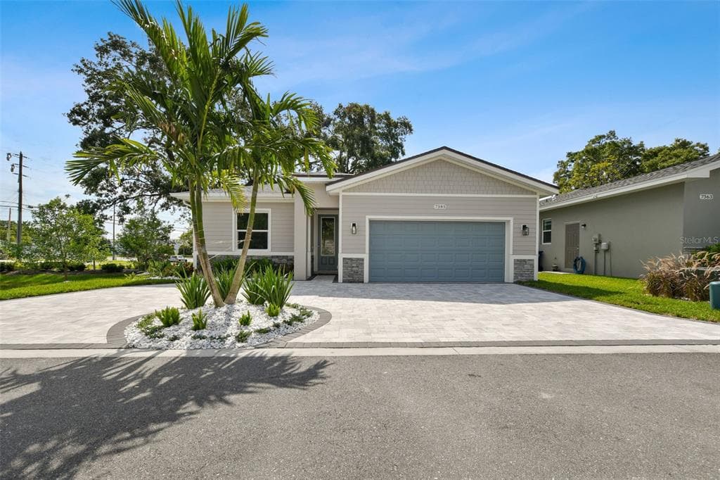 7385 RIDGEWOOD DRIVE