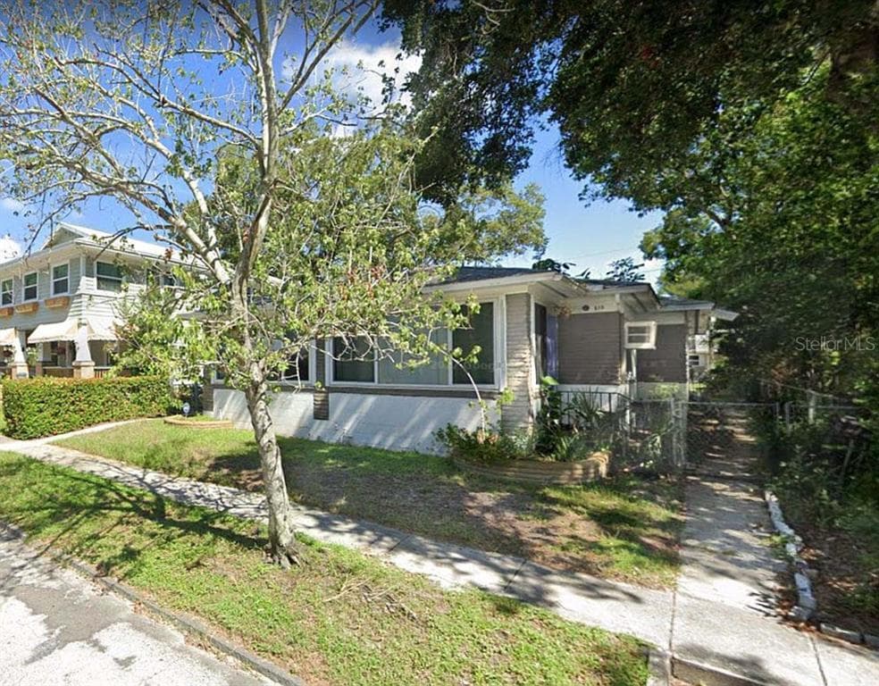 875 14TH AVENUE N ST PETERSBURG, FL 33701