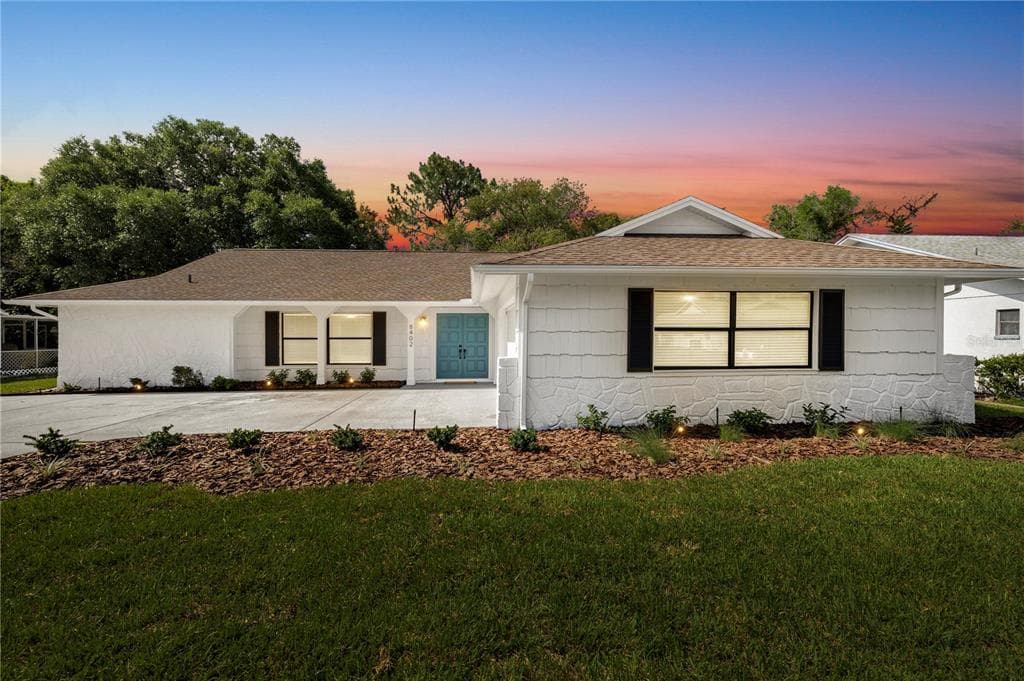 8402 REYNOLDS DRIVE