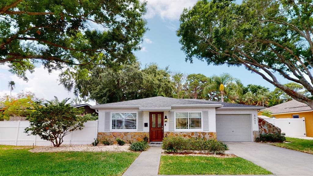 5400 BAYOU GRANDE BOULEVARD NE