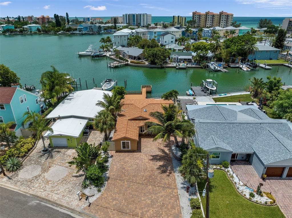 407 S BAYSHORE DRIVE