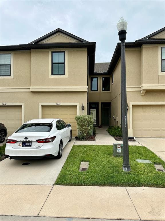 5219 BAY ISLE CIRCLE