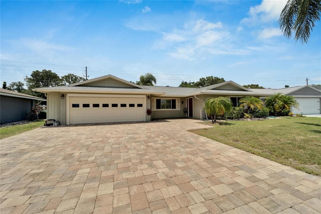 1708 W DEL WEBB BOULEVARD SUN CITY CENTER, FL 33573