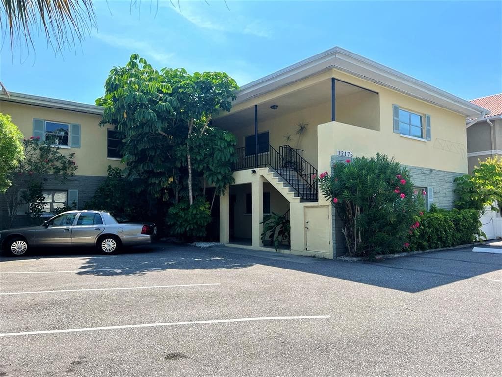 12175 3RD STREET E UNIT 2 TREASURE ISLAND, FL 33706