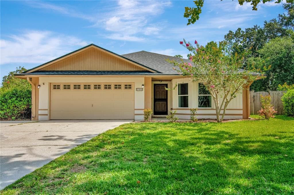 730 BUTTERNUT PLACE LAKELAND, FL 33813