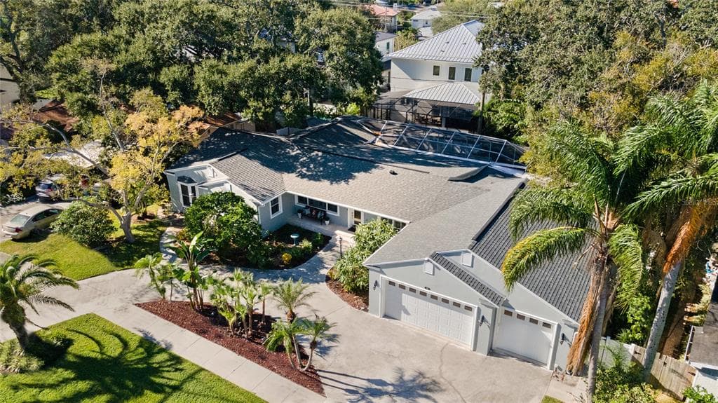 456 W DAVIS BOULEVARD