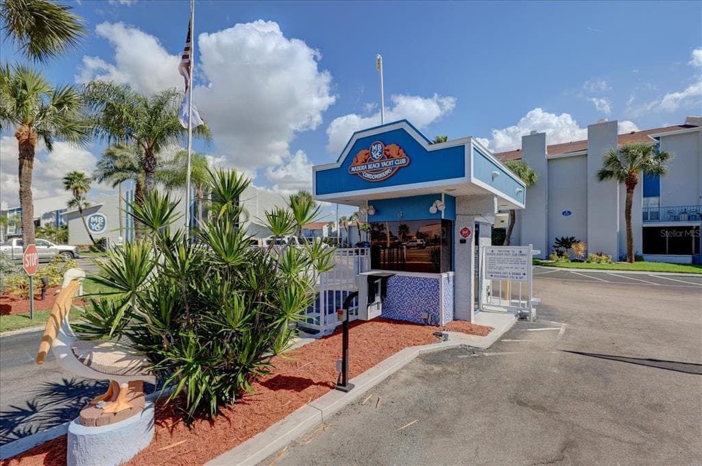 260 MEDALLION BOULEVARD UNIT G MADEIRA BEACH, FL 33708