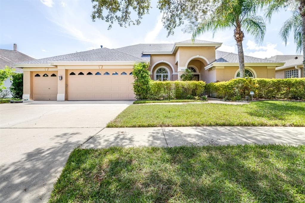 19104 NATURE PALM LANE TAMPA, FL 33647