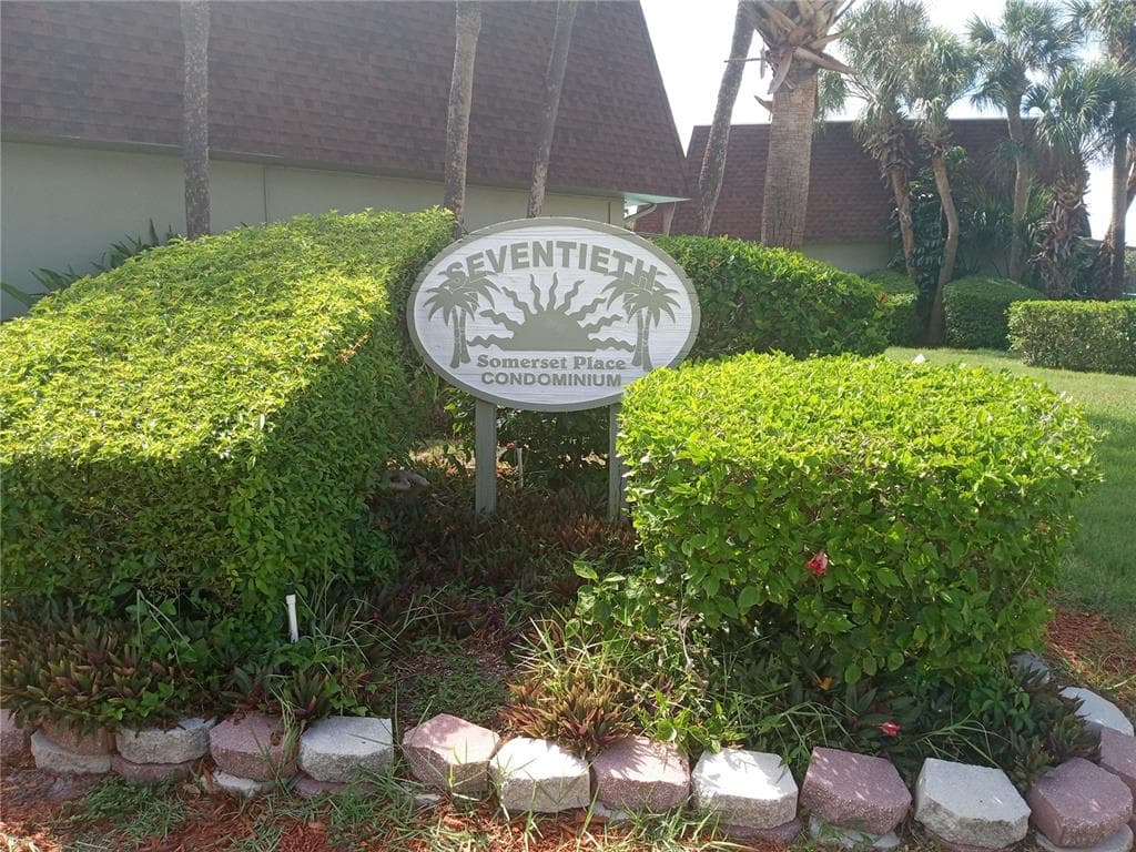 1566 70TH STREET N ST PETERSBURG, FL 33710