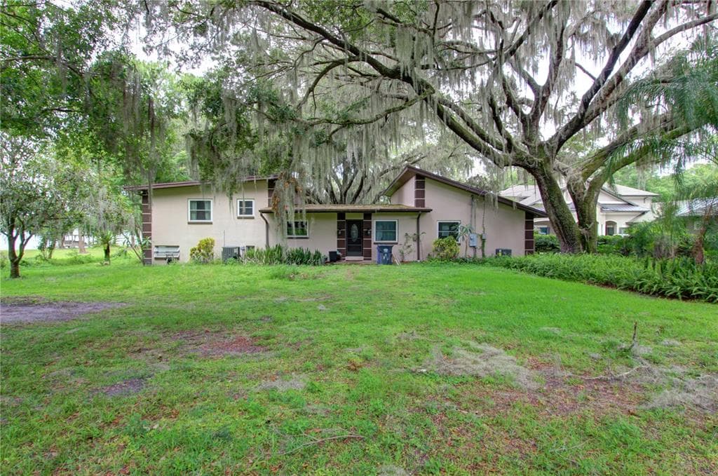 19810 HIAWATHA ROAD ODESSA, FL 33556